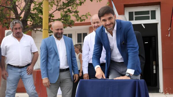 El gobernador Maximiliano Pullaro y el ministro de Desarrollo Productivo, Gustavo Puccini.