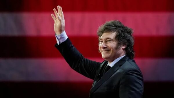 Milei, exultante: “Daremos fin al kirchnerismo y a la casta política que hunde a este país”.