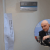 La oficina de José Luis Espert con faja de seguridad