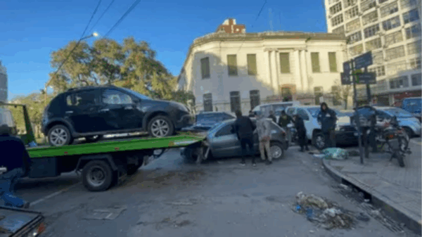 En el marco del plan de reordenamiento de las dependencias policiales, comenzó el operativo.