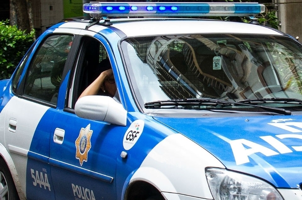 móvil policial de la ciudad de Santa Fe