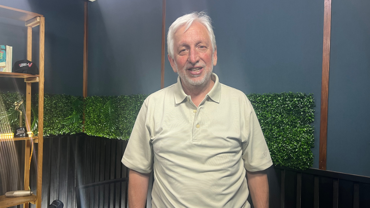 José Alonso, candidato a presidente de Colón, durante la entrevista en la que abordó el descenso, las auditorías y su vínculo con José Vignatti.