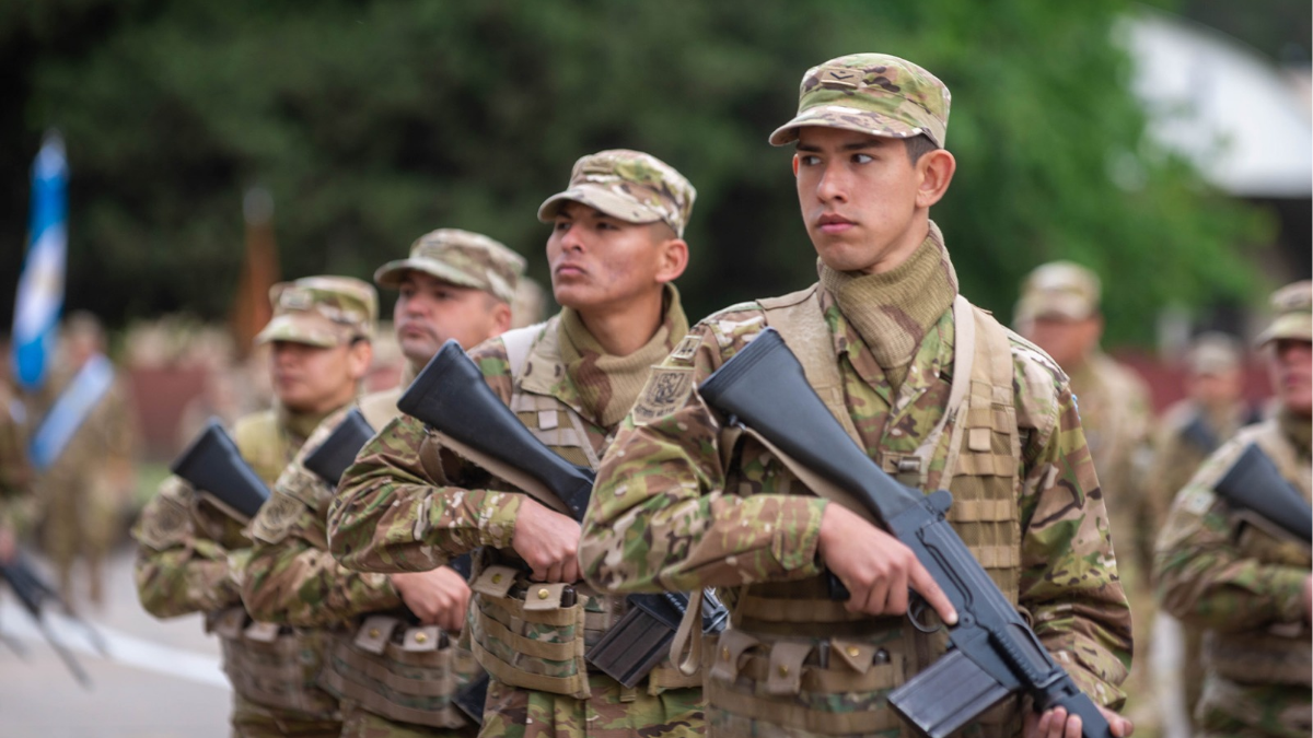 militares