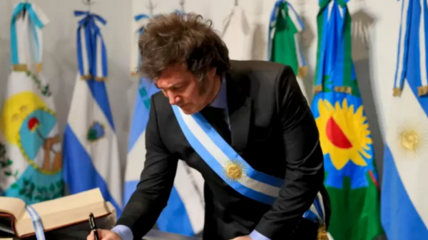 Milei en tucumán