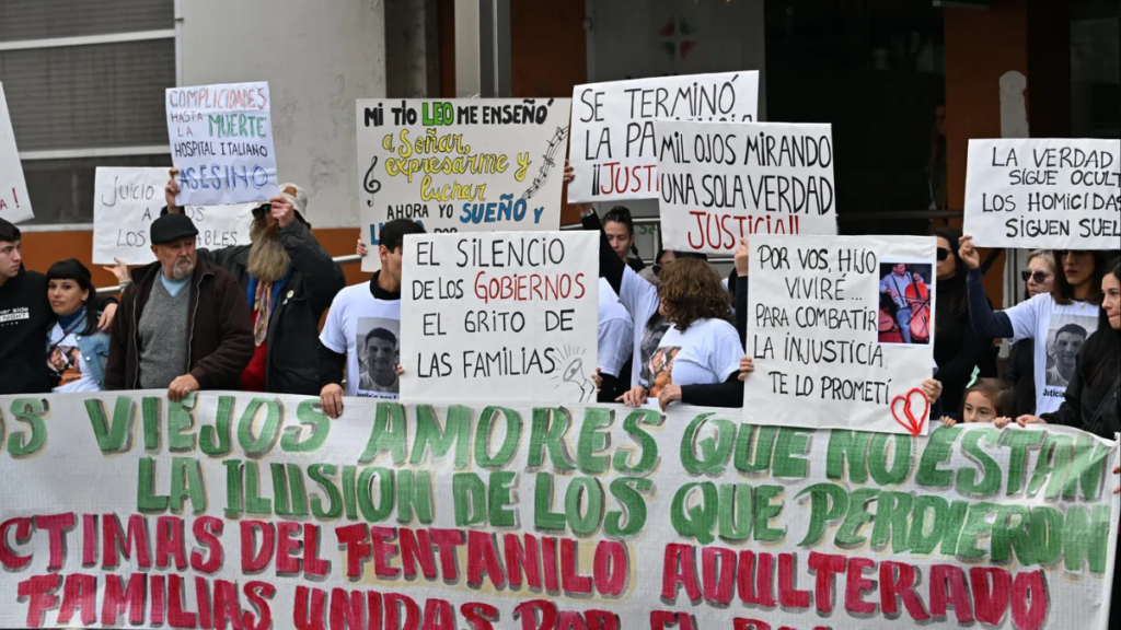familiares de víctimas del fentanilo