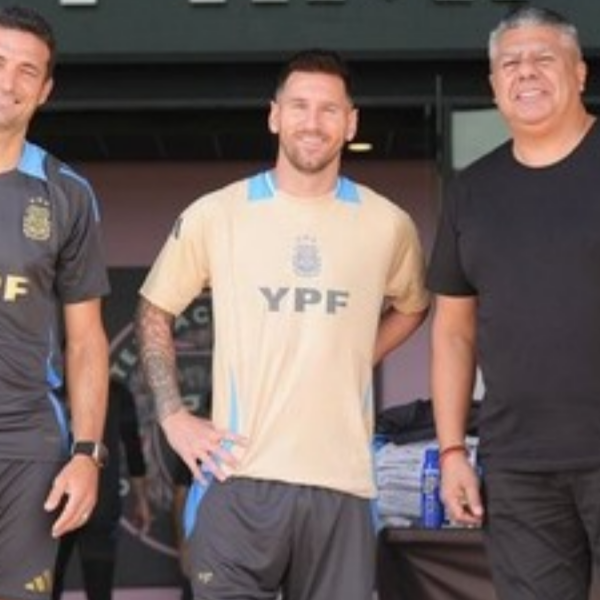 Tapia respaldó a Scaloni