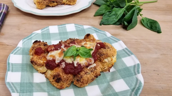 Milanesas de coliflor a la pizza